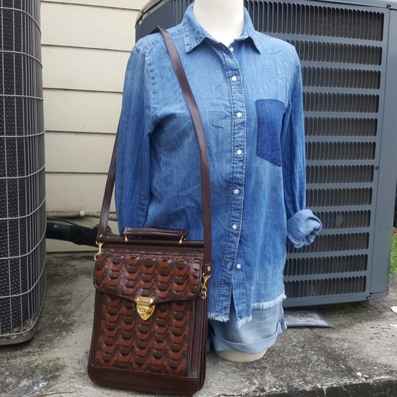Vintage Crossbody Bag - Picture 1 of 8
